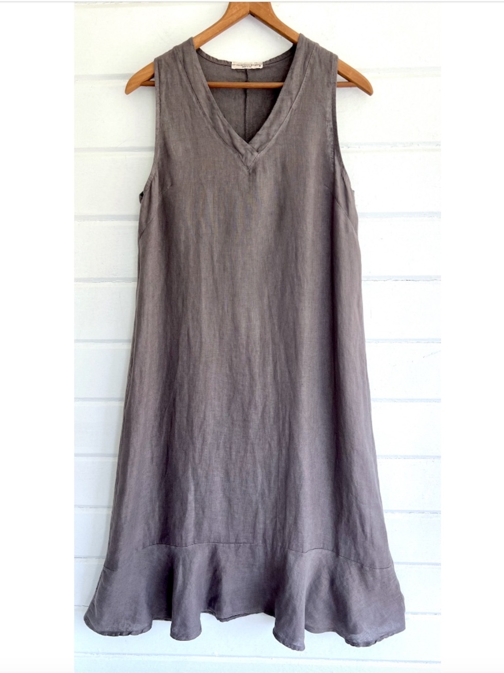 FRANCESCA BETTINI  Made In Italy Sleeveless Linen Ruffle Hem Dress -  Gray - M